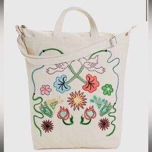 Baggu embroidered duck bag